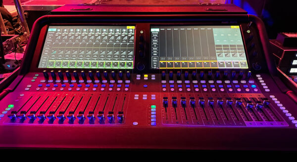 Allen & Heath AVANTIS Digital Mixer Hire - JP Light & Sound